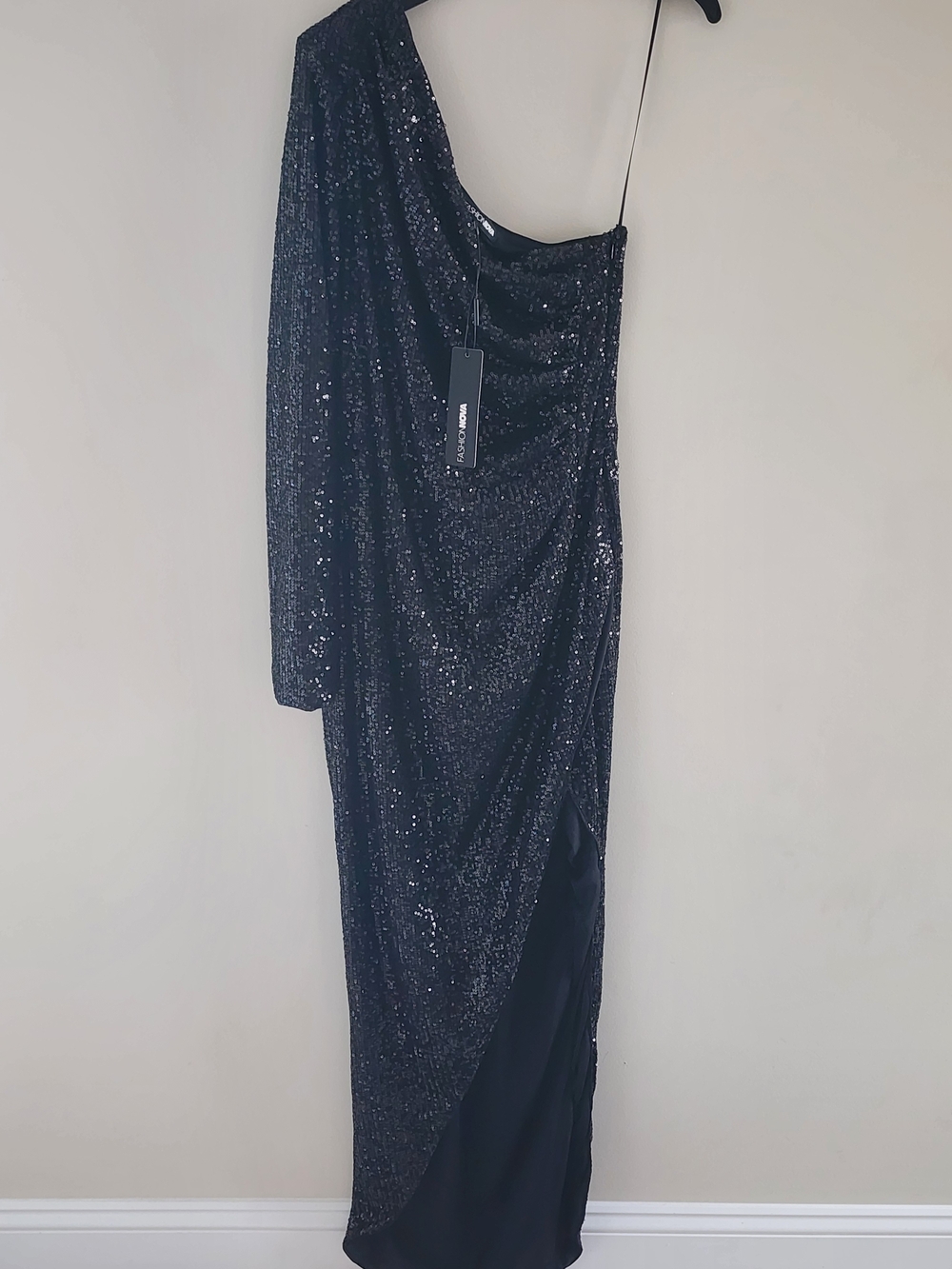 Fashion Nova One-Shoulder Black Sequin Evening Dress